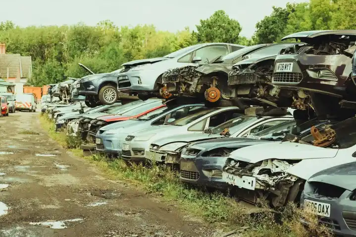 Why Town Auto Olympia Residents Choose Us to Sell Junk Cars Fast